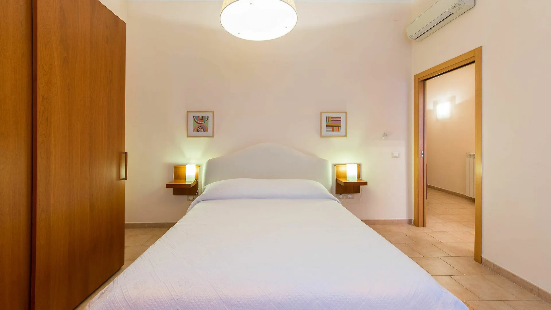 La Residenza Apartment Naples 0*,
